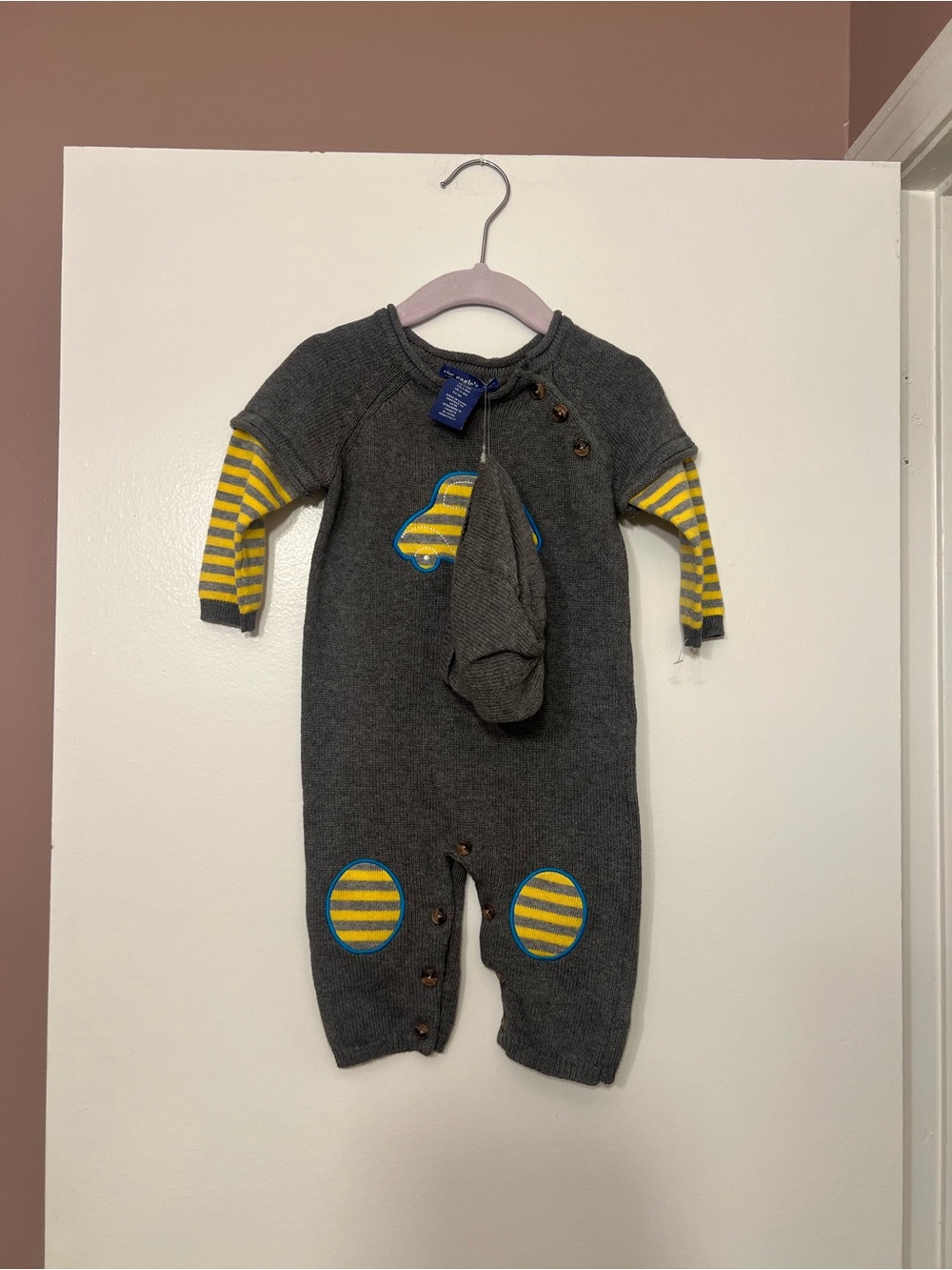 Striped Accent Embroidered Car Appliqué Knit Infant Set